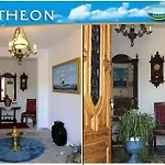 Apartment Pantheon &